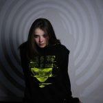 Džemperis šviečiantis prie UV lempų "Face"